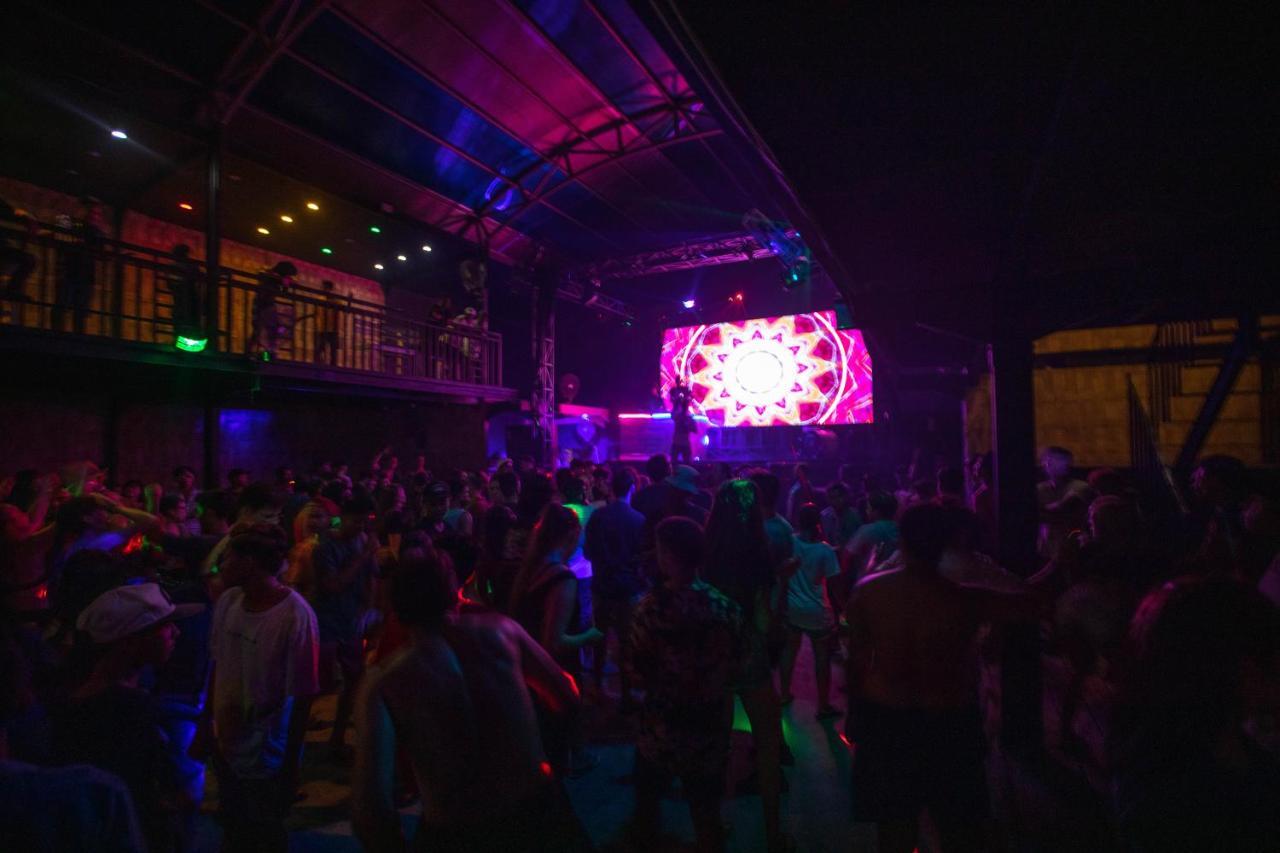 Gili Sands Hotel & Bar Gili Trawangan Luaran gambar